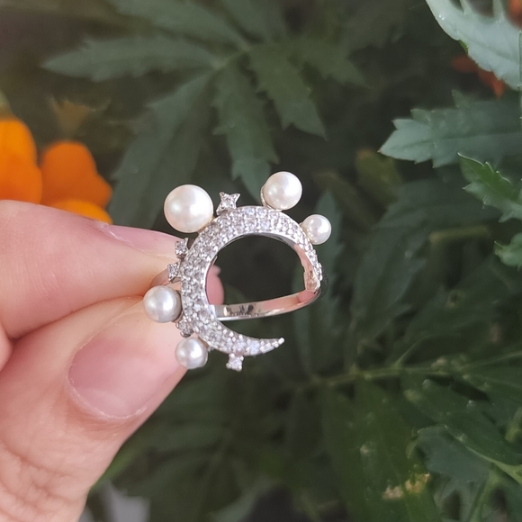 New silver 18k gold plated diamond simulated diamond and water pearl ring size 7 - Picture 7 of 8